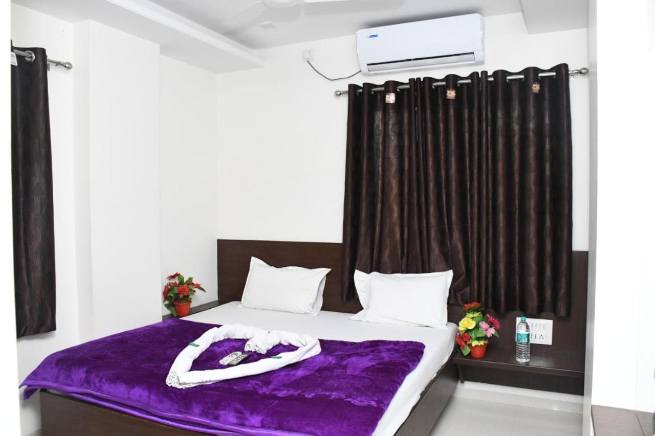 Hotel Sai Shatabdi Shirdi Exterior foto